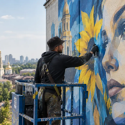 Хто малює мурали на стінах Харкова